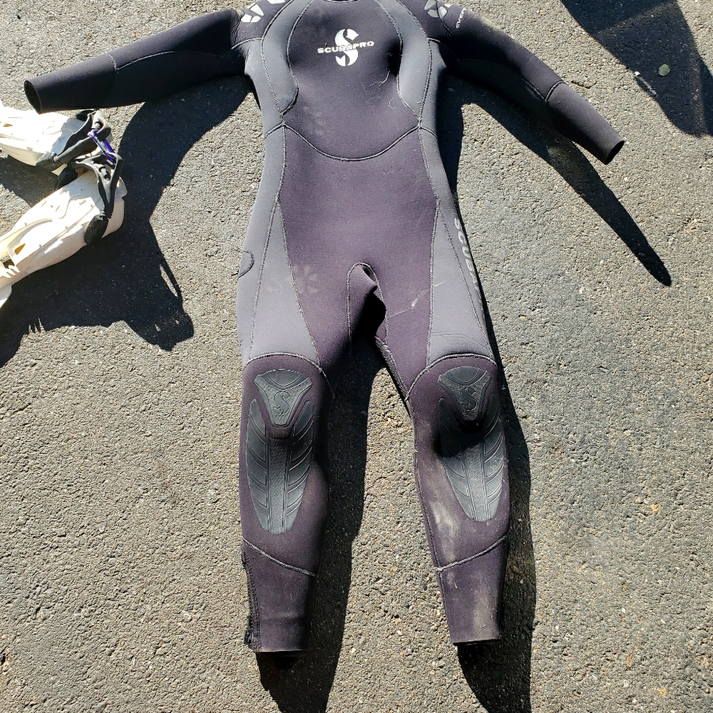 SCUBAPRO SCUBA SET READY TO GO! - Picture 1 of 17